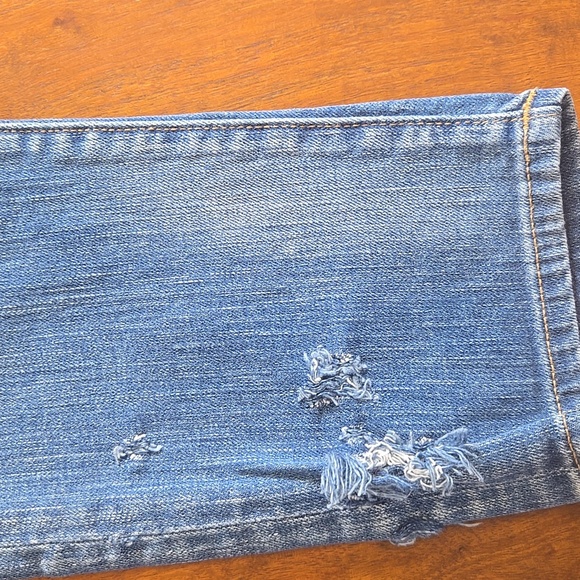 True Religion Liv Relaxed Disressed Skinny Crop Size 28 - Picture 10 of 16
